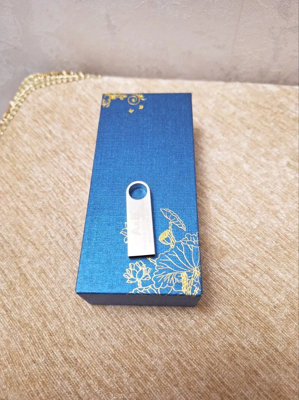 فلش ۸ گیگ خارجی|قطعات و لوازم جانبی رایانه|اسلام‌شهر, شهرک جانبازان|دیوار