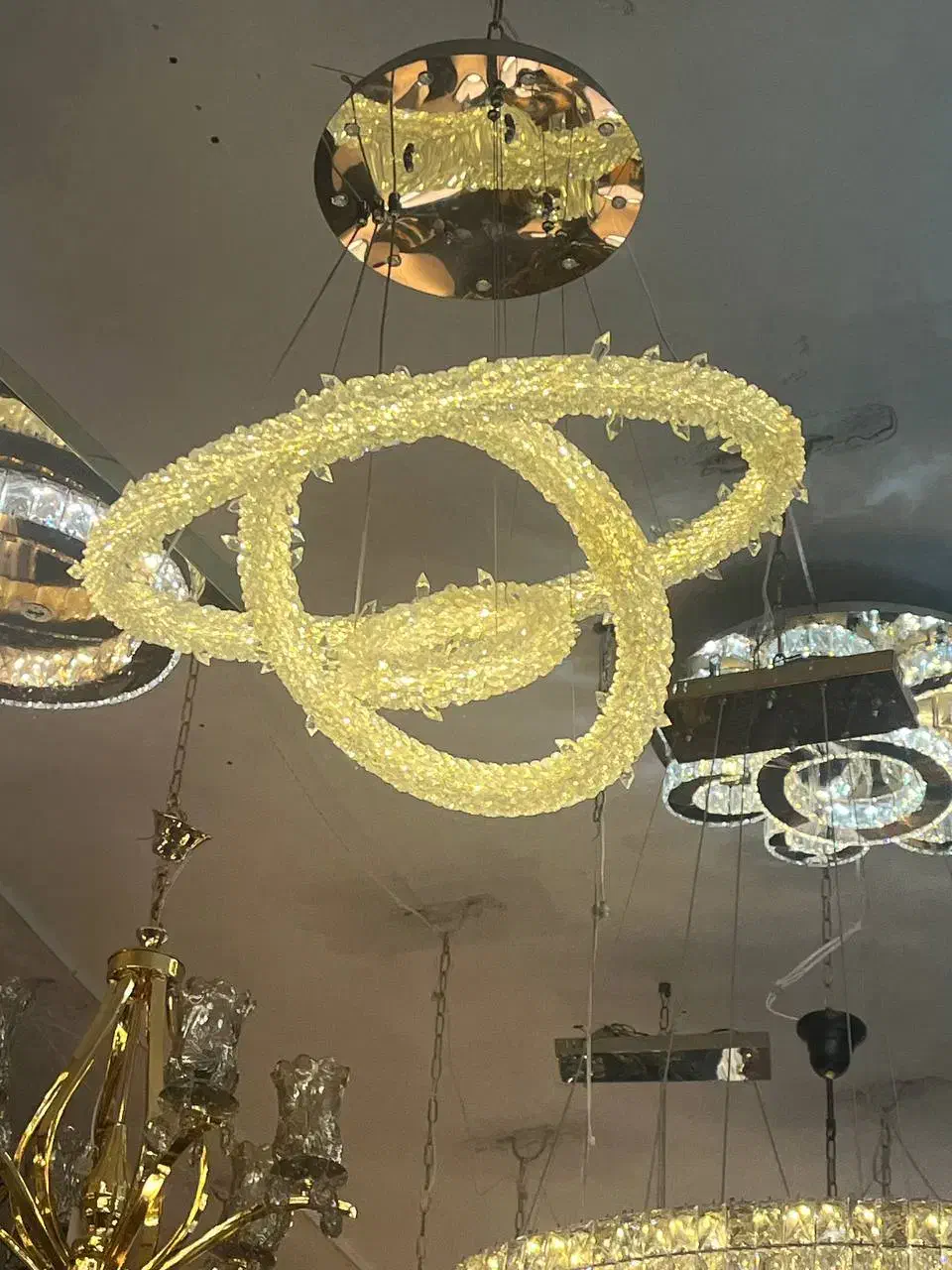 لوستر نو قیمت ۱۲تومن|لوستر و چراغ آویز|قائن, |دیوار