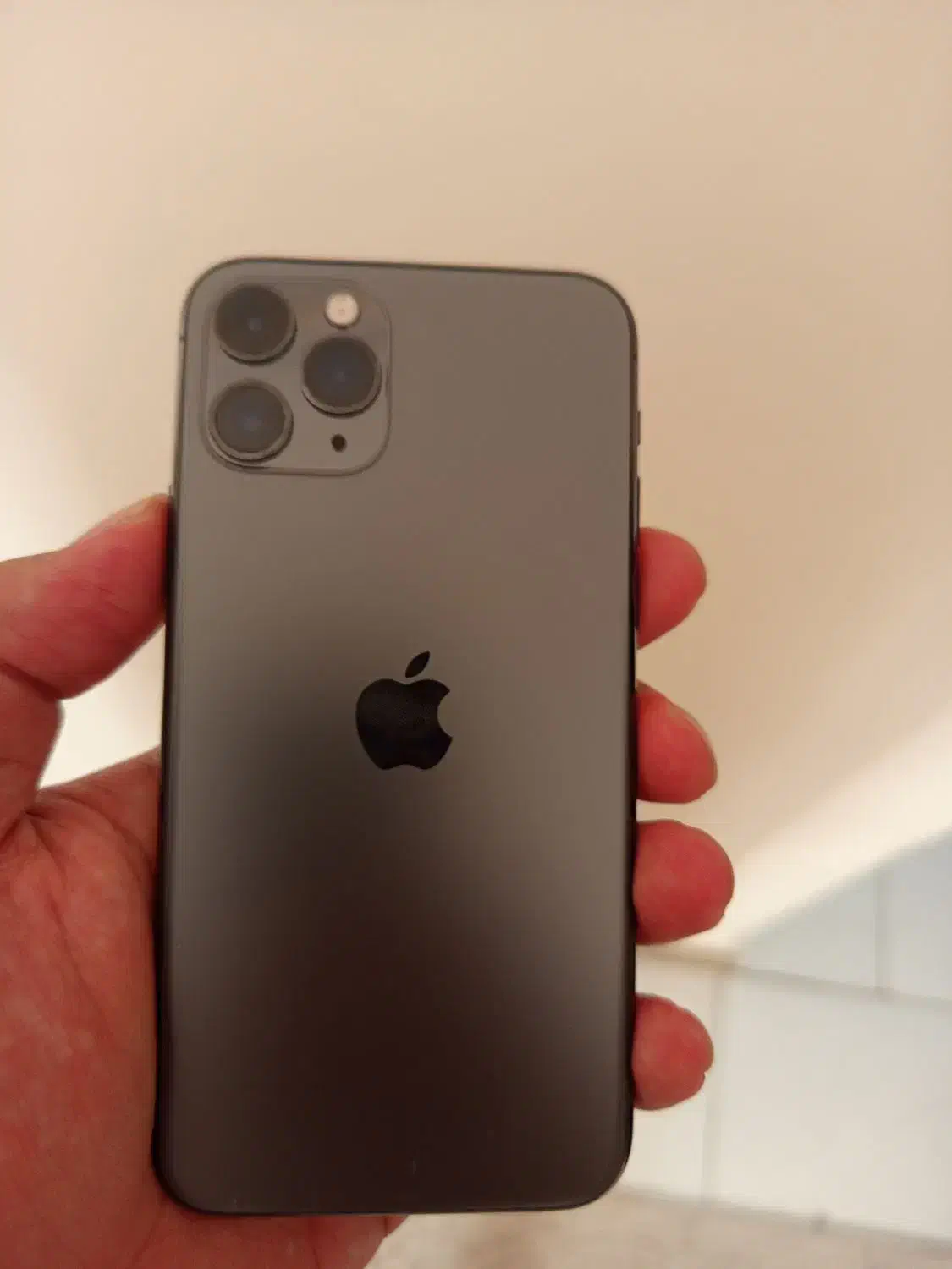 iphone 11 pro|موبایل|تهران, میدان ولیعصر|دیوار