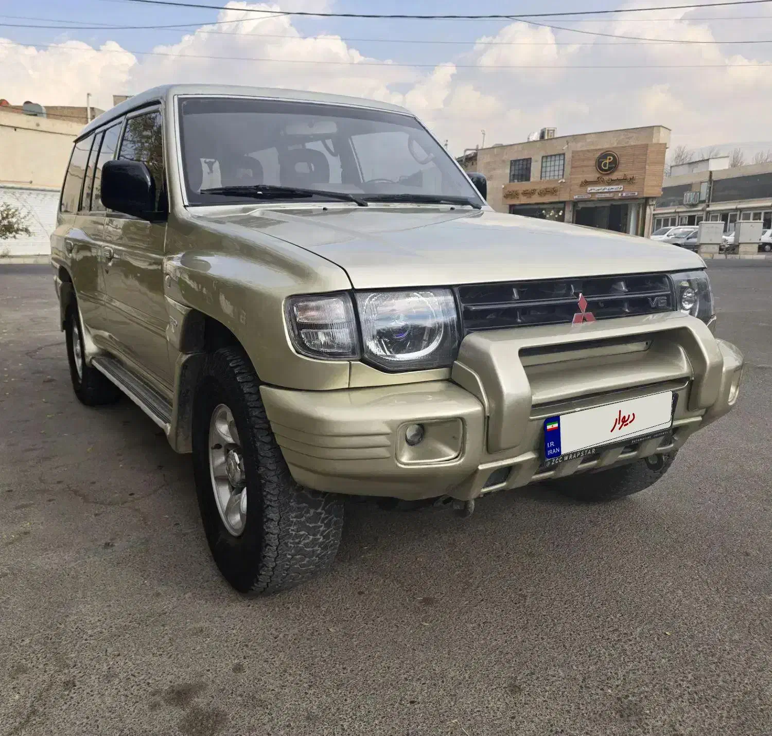 پاجرو بهمنی دنده ای|خودرو سواری و وانت|کرج, شهرک بنفشه|دیوار