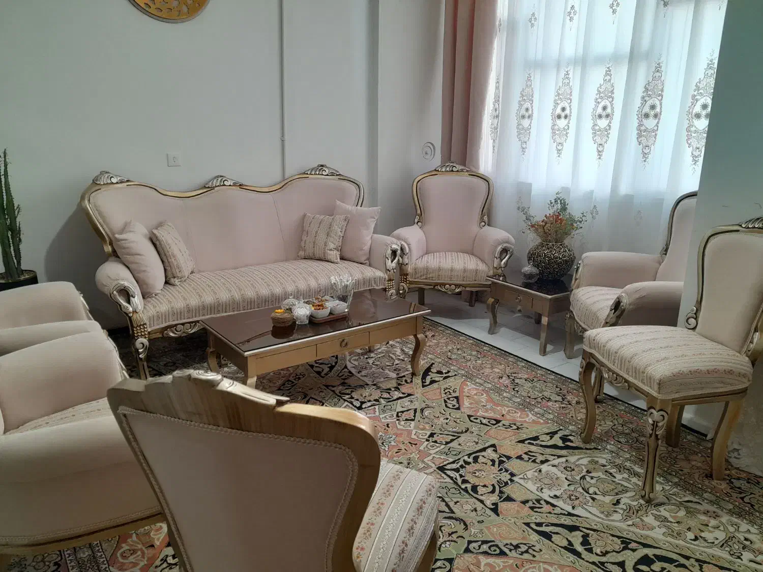 مبل مدالیوم ۹ نفره نو|مبلمان خانگی و میز عسلی|مشهد, فتح المبین|دیوار