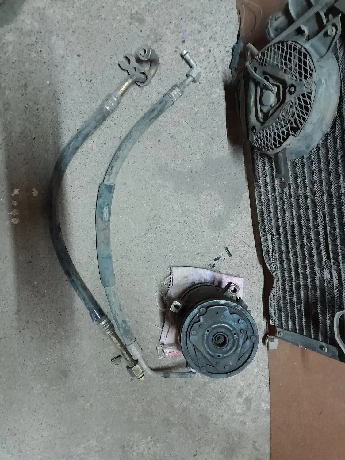 کمپرسور کولر پرایدو رادیات|قطعات یدکی و لوازم جانبی|مشهد, توس (بلوار توس)|دیوار