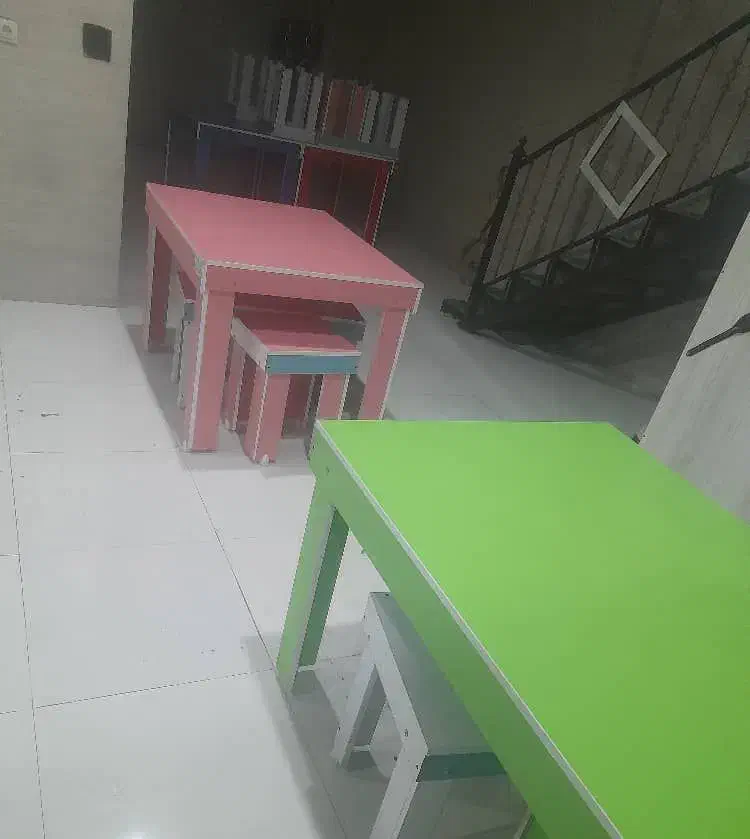 میز و صندلی کافه ورستوران|میز و صندلی غذاخوری|یاسوج, |دیوار