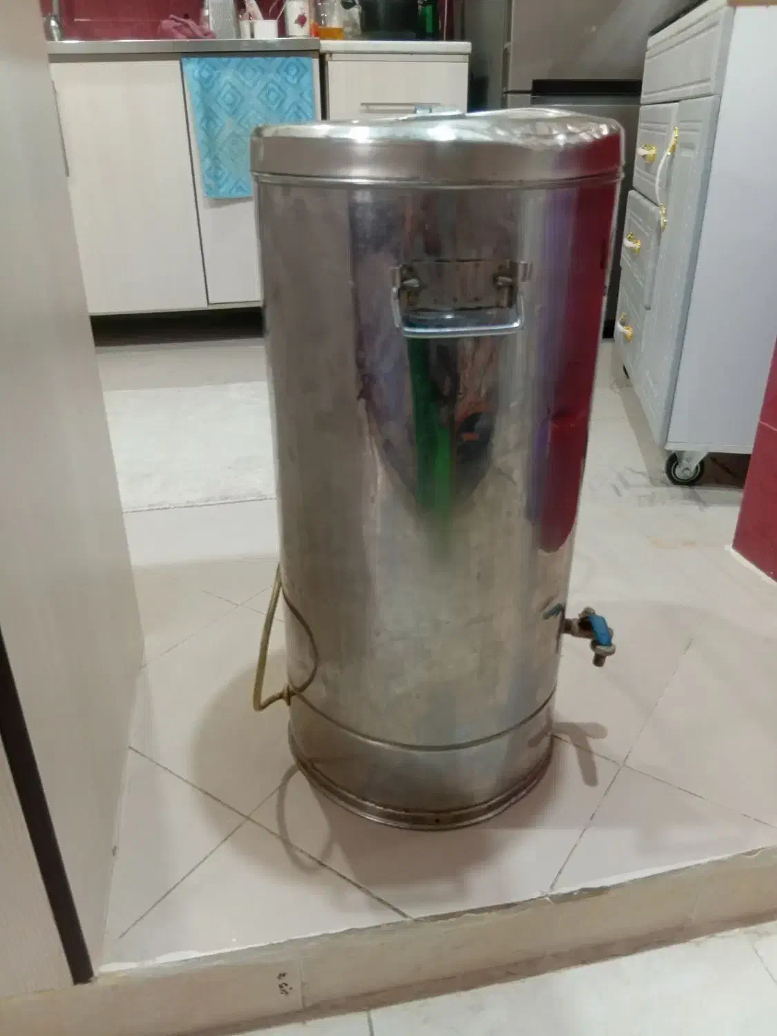 سماور برقی ۳۰ لیتری استیل ورق زخیم قدیمی|سماور، چای‌ساز، قهوه‌ساز|کرج, چمران|دیوار