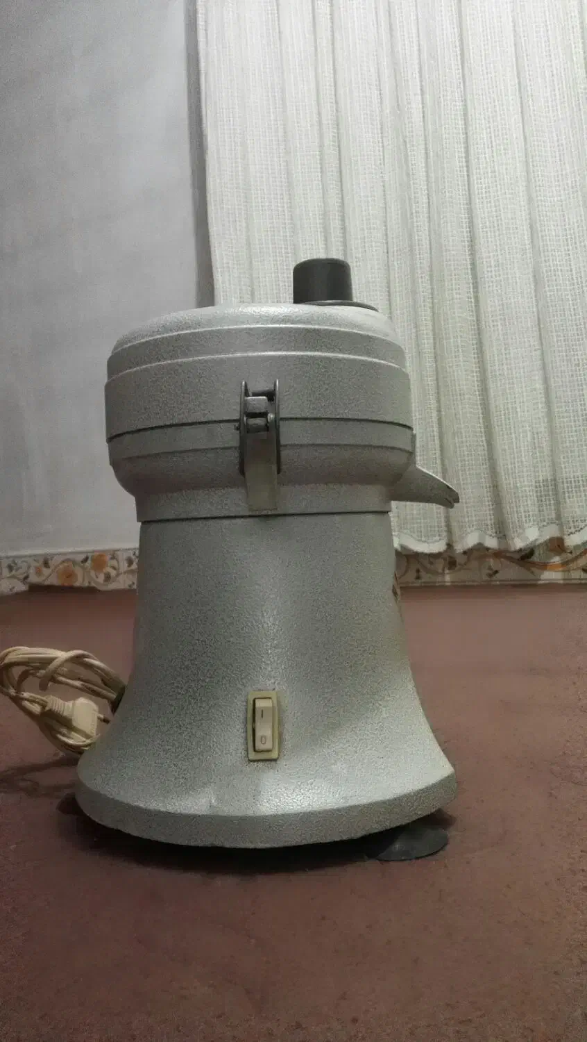 ابمیوه گیری|آبمیوهگیر و آبمرکباتگیر|رباطکریم, رباطکریم|دیوار