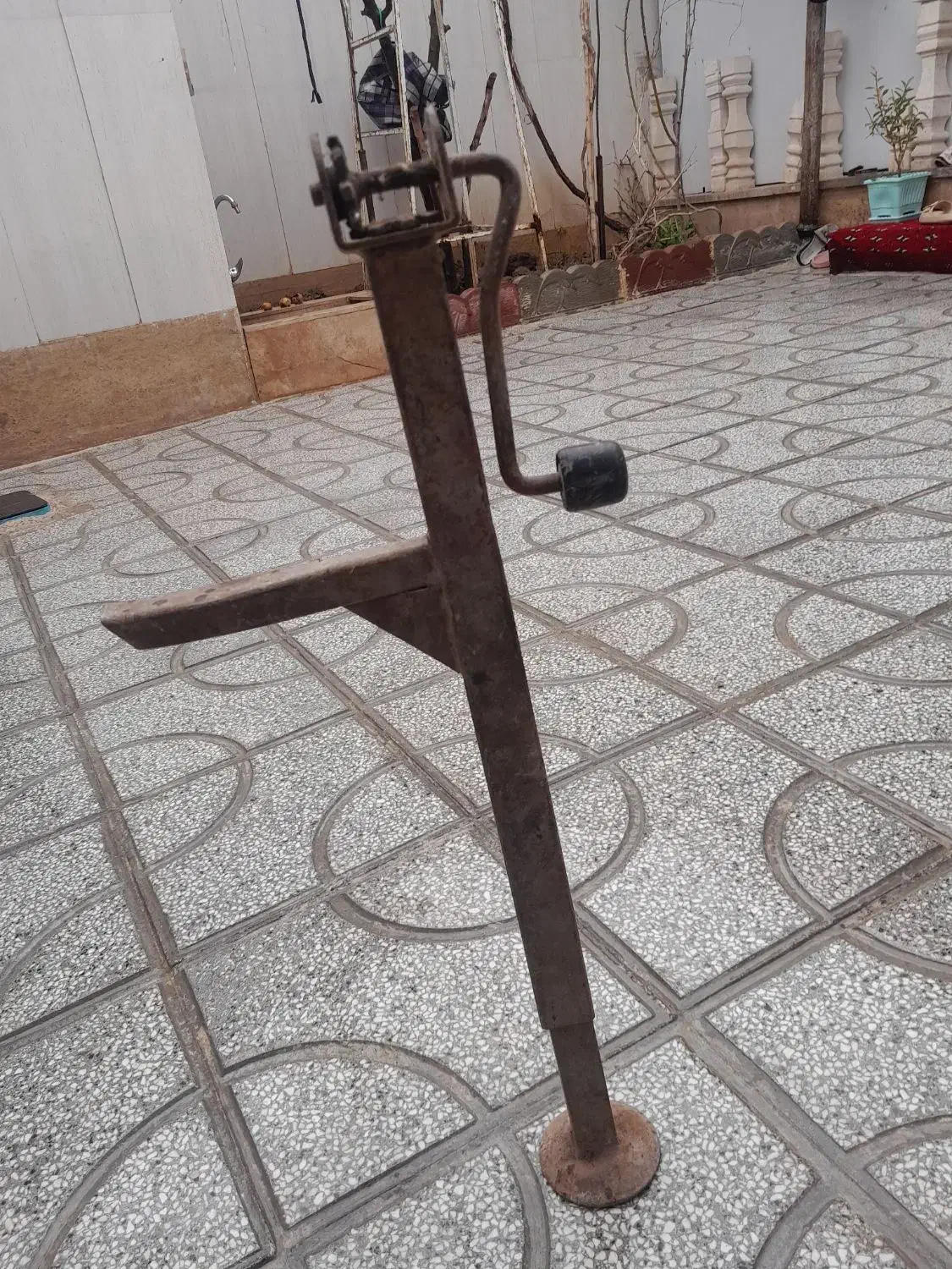 جک ایستاده پیکان|ابزارآلات|تربت‌حیدریه, پائین ولایت|دیوار