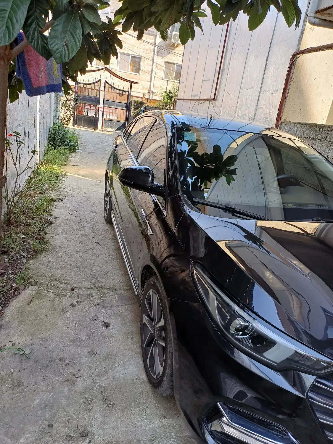 آریزو ۶ پرو|خودرو سواری و وانت|رشت, فرودگاه سردار جنگل رشت|دیوار