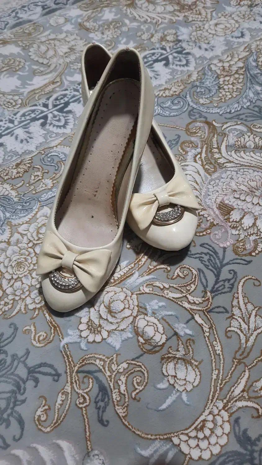 سه جفت کفش سایز ۳۷ تا ۳۸|کیف، کفش، کمربند|محمدشهر, سیدآباد|دیوار