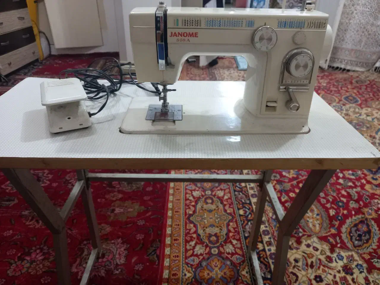 چرخ خیاطی ژانومه ۸۰۸ در حد نو|چرخ خیاطی و ریسندگی|قائم‌شهر, |دیوار