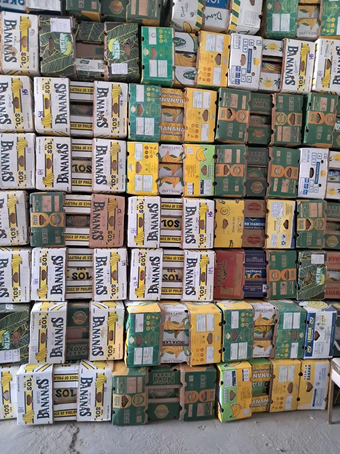 فروش انواع کارتن|عمده‌فروشی|اسلام‌شهر, شهرک امام حسین (میان آباد)|دیوار