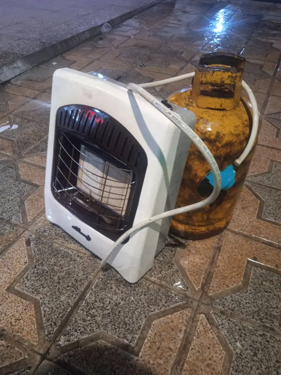 بخاری بدون دودکش|بخاری، هیتر، شومینه|فولادشهر, B4|دیوار