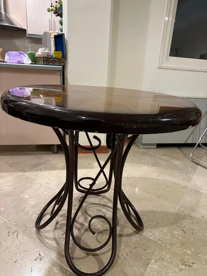 میز گرد|میز و صندلی غذاخوری|تهران, سوهانک|دیوار