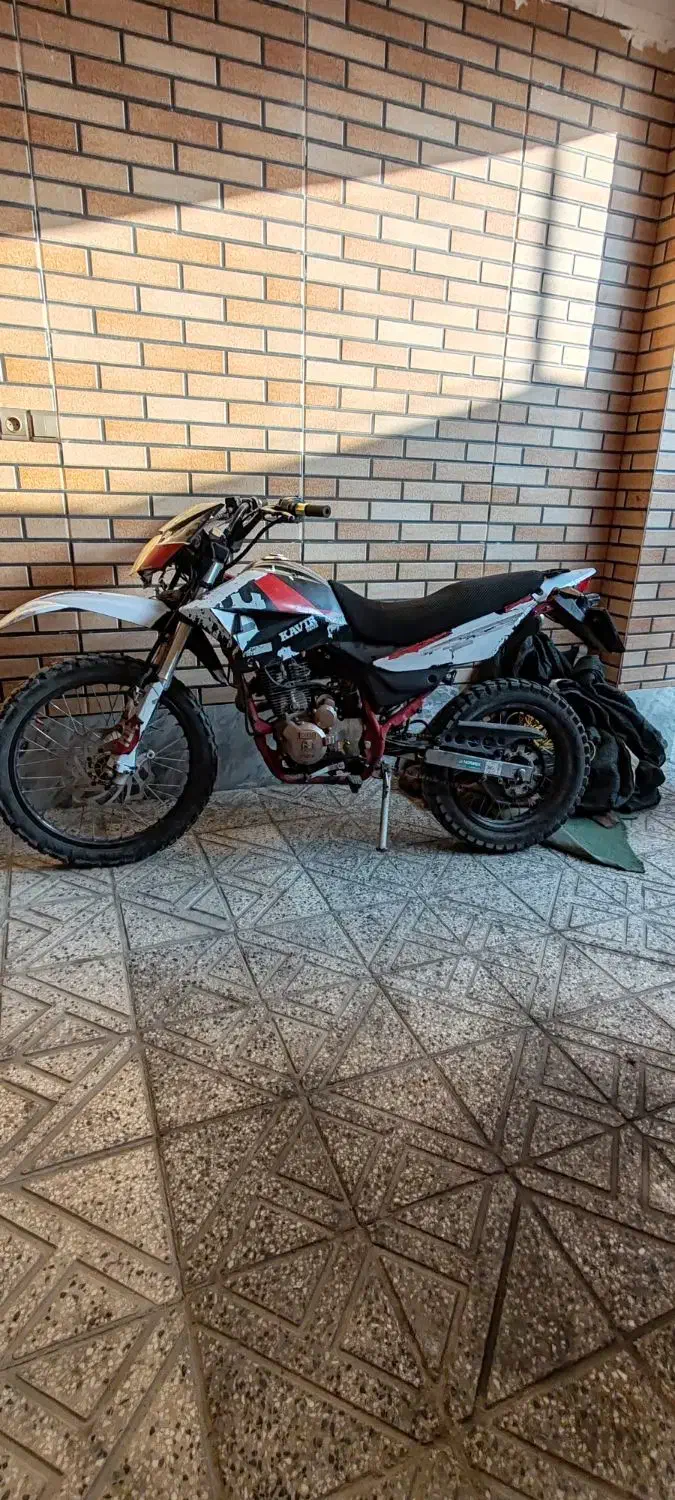 تریل کویر 250 قیمت پایین|موتورسیکلت|ابریشم, |دیوار