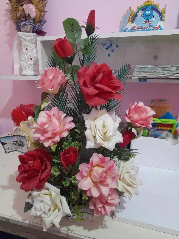 چند عدد گل|گل مصنوعی|نیشابور, مازول|دیوار