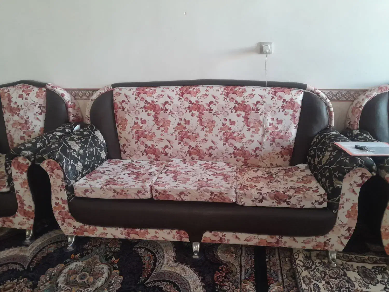 کارکرده|مبلمان خانگی و میز عسلی|دهگلان, |دیوار