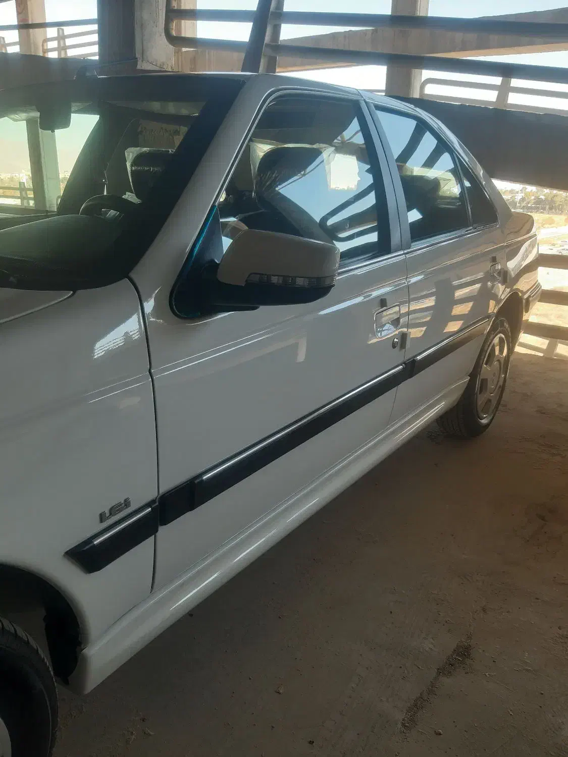 پارس تیوفایو گاز سیمی ۴۰۱|خودرو سواری و وانت|شیراز, شهرک نیروی انتظامی|دیوار