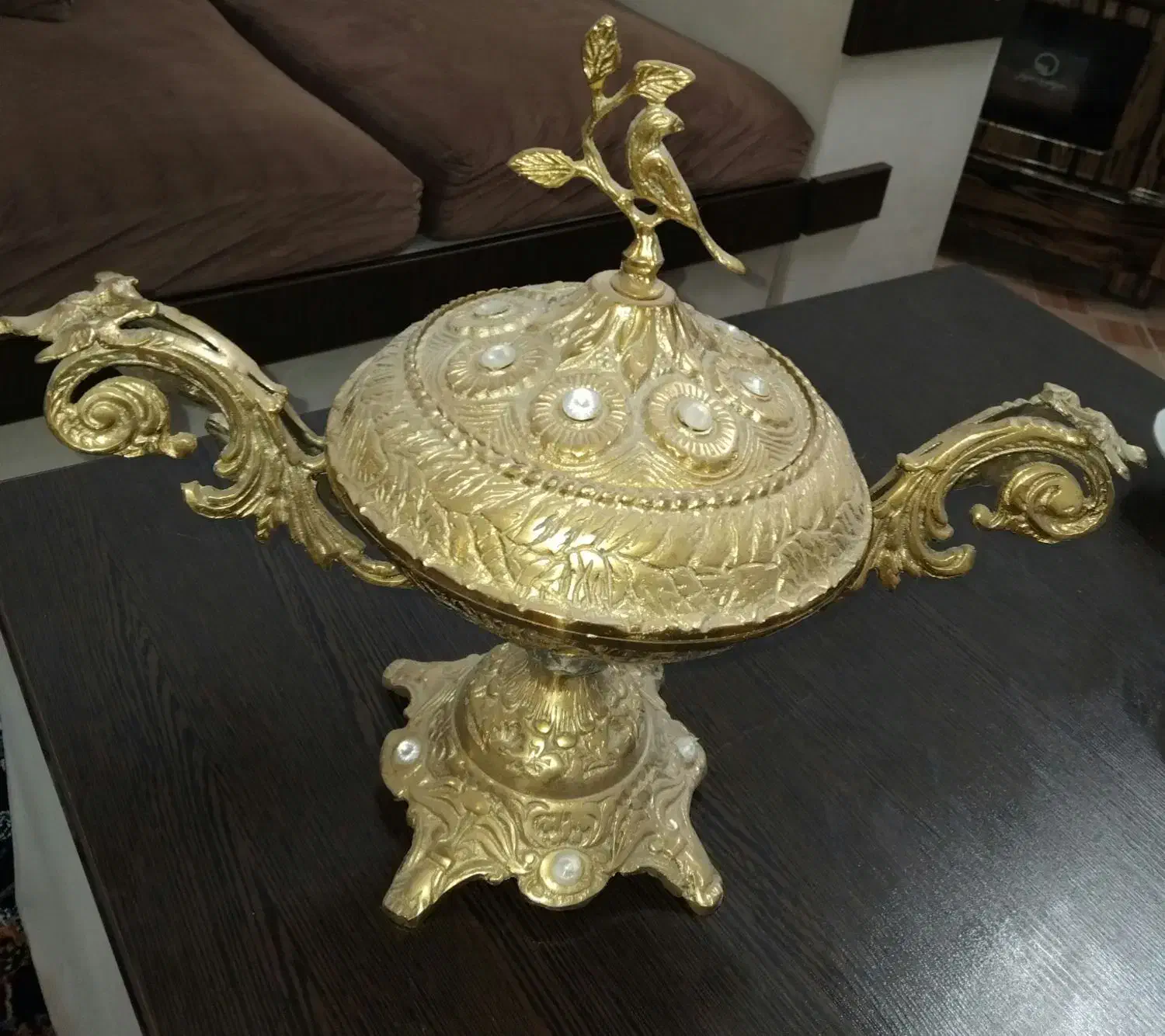 شکلات خوری برنز|کلکسیون اشیاء عتیقه|نهاوند, |دیوار