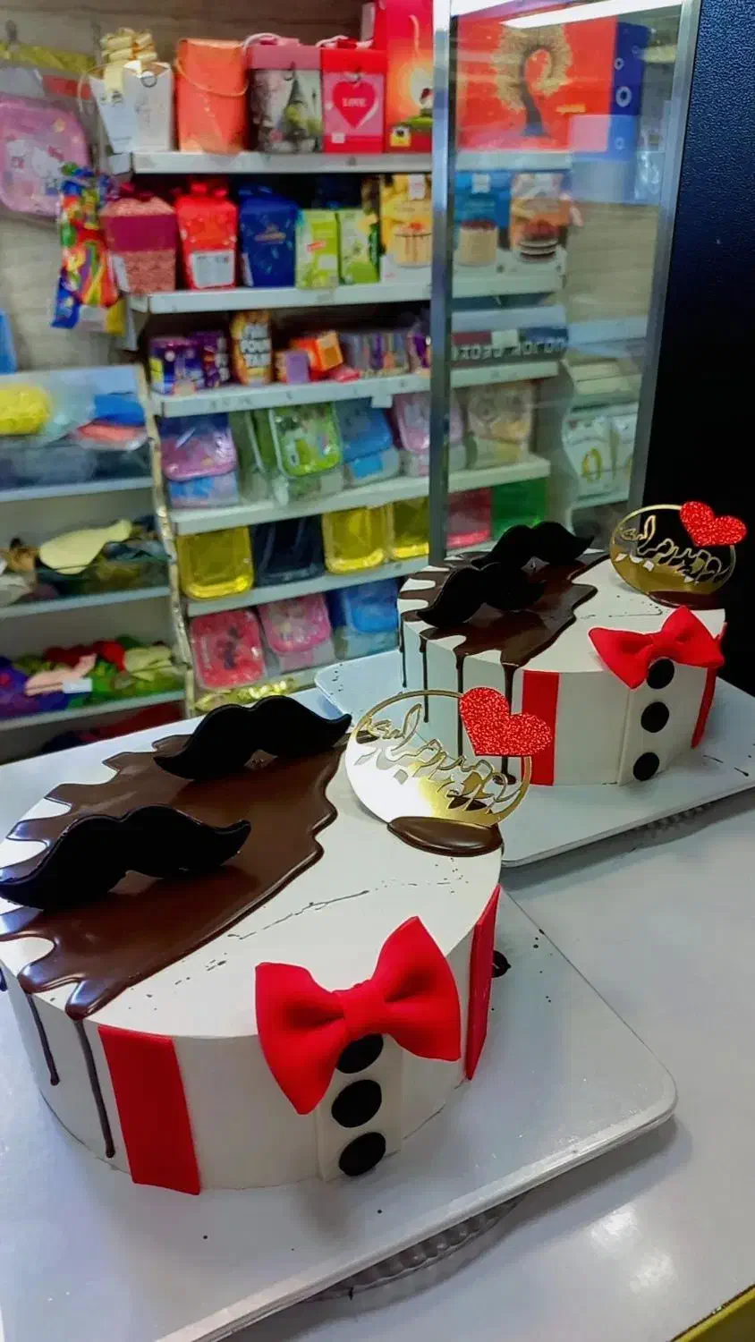 استخدام همکار اقا برای شیرینی پزی|استخدام خدمات فروشگاه و رستوران|پاکدشت, حصار امیر|دیوار