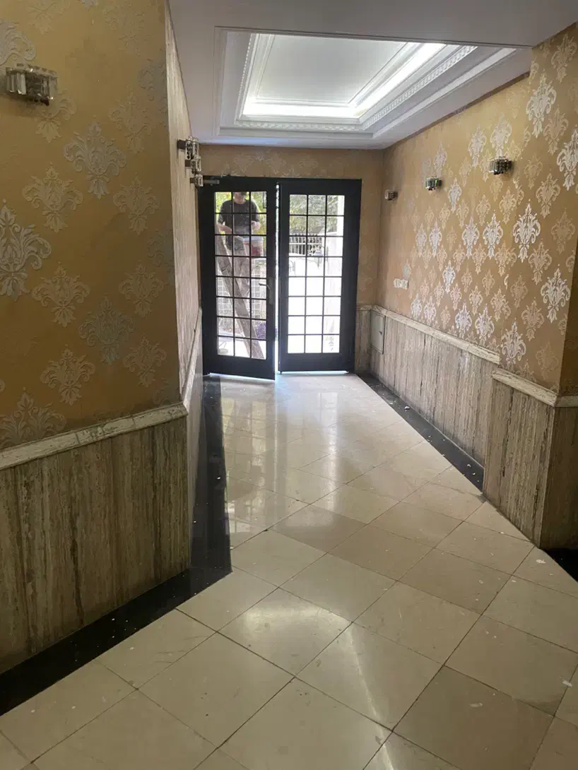 ۱۴۵ متر پاسداران گلستان ها طبقه پنجم