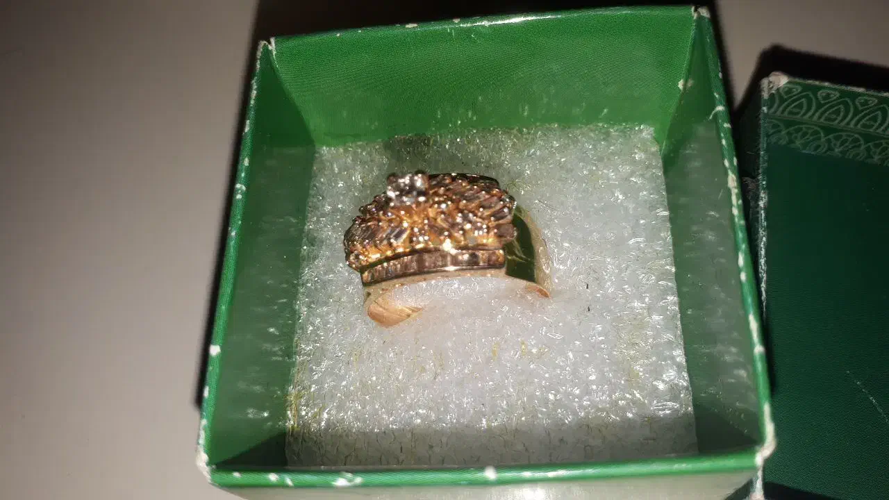 انگشترجواهر درحدنوع|جواهرات|تبریز, |دیوار