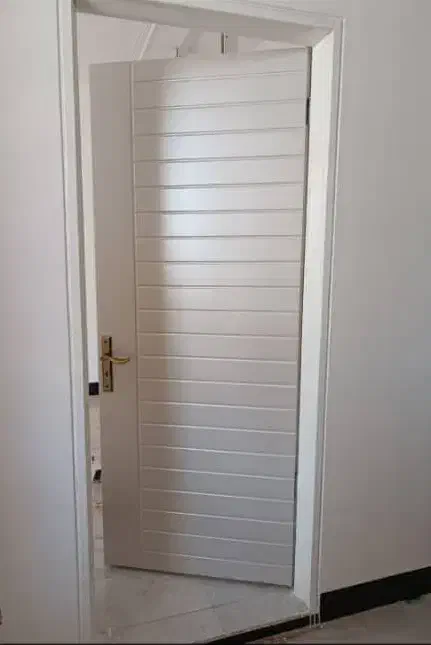 نصب و ساخت انواع درب های چوبی و ضد سرقت|خدمات پیشه و مهارت|دورود, |دیوار