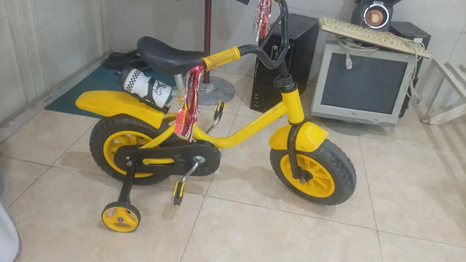 دوچرخه بچه گانه درحد آکبند خیلی خیلی تمیز|دوچرخه، اسکیت، اسکوتر|ارومیه, |دیوار