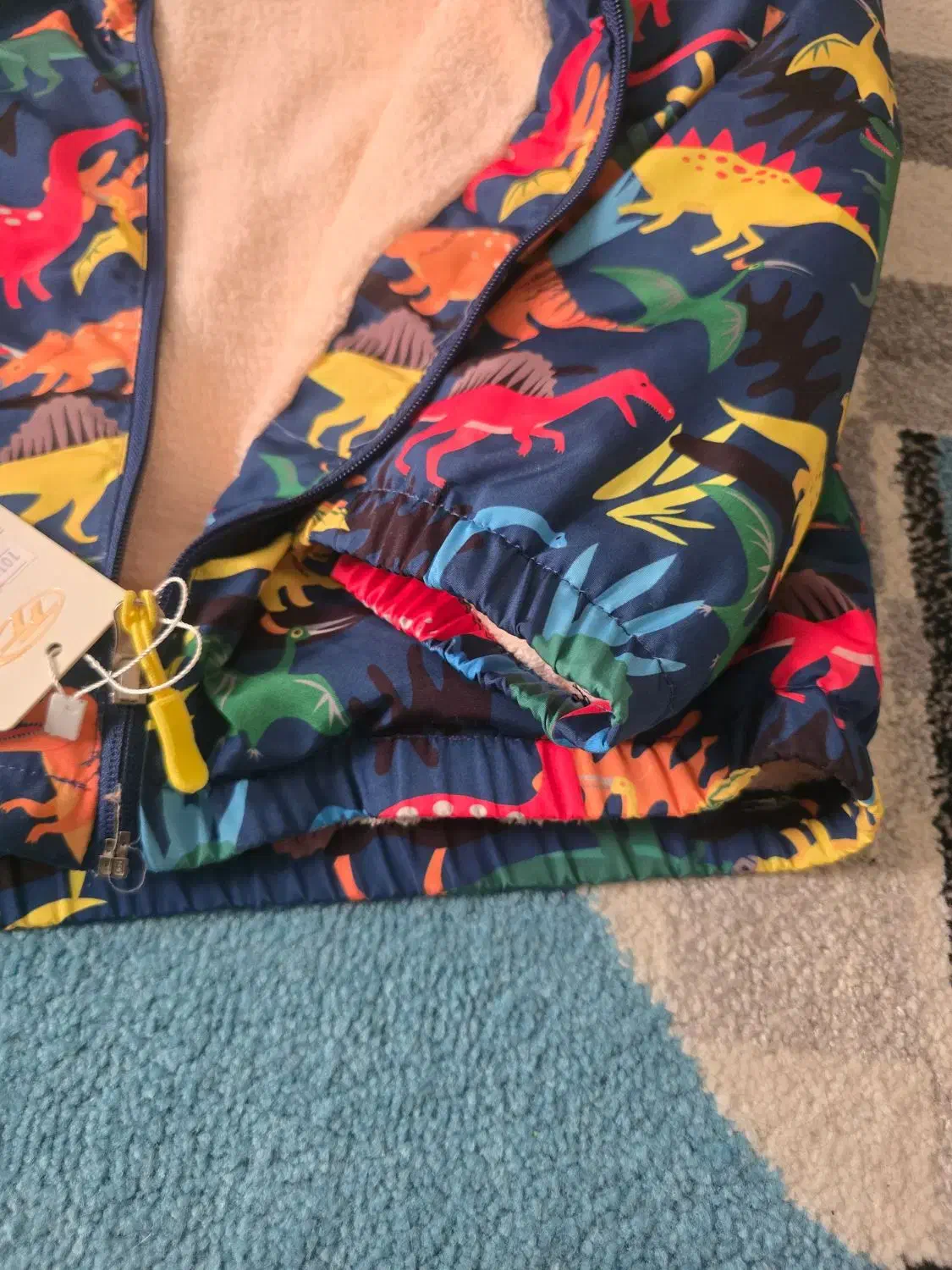 کاپشن کودک مناسب 5تا6سال|کفش و لباس بچه|تهران, ائمه اطهار|دیوار