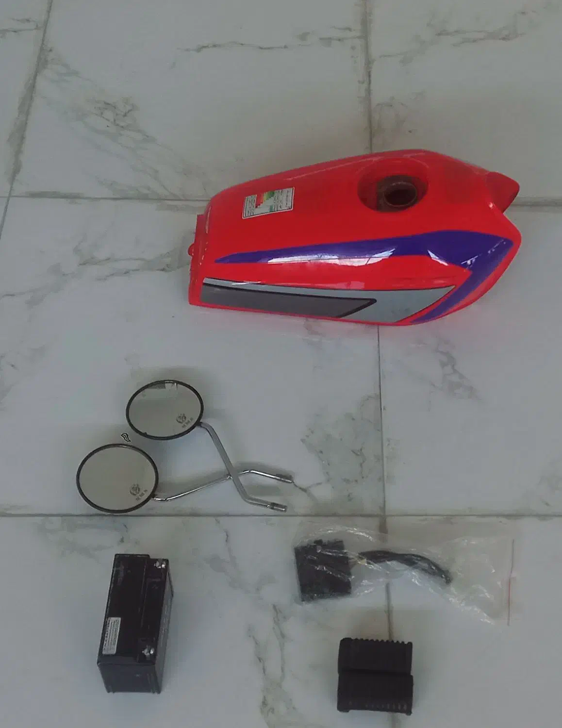 قطعات موتور سیکلت تخت ۱۲۵و ۱۵۰ و ۲۰۰و ۲۵۰|قطعات یدکی و لوازم جانبی|ایلام, |دیوار