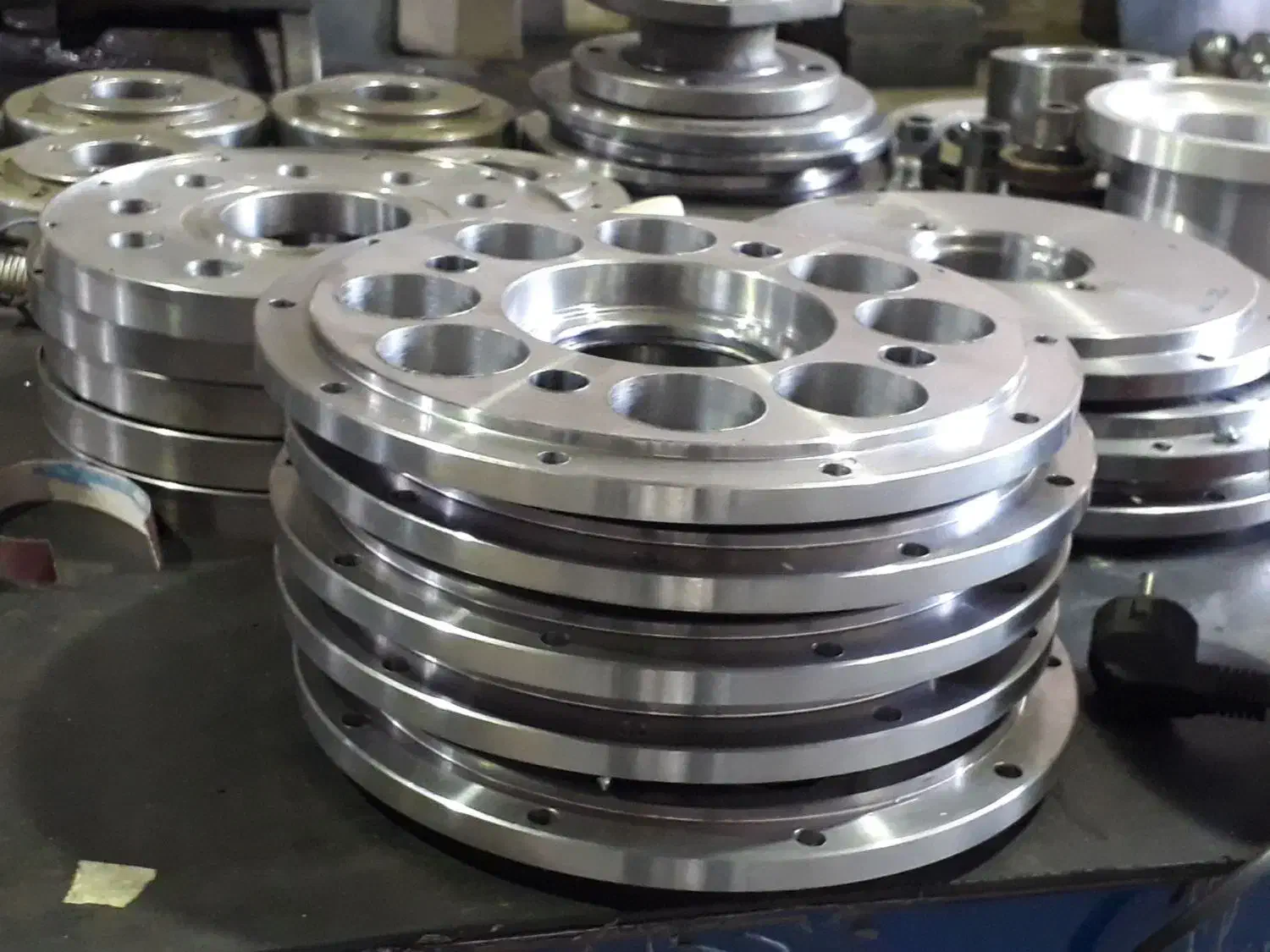 استخدام نیرو کار خانم و آقا برای تولید شیر صنعتی|استخدام بازاریابی و فروش|اسلامشهر, شهرک واوان|دیوار