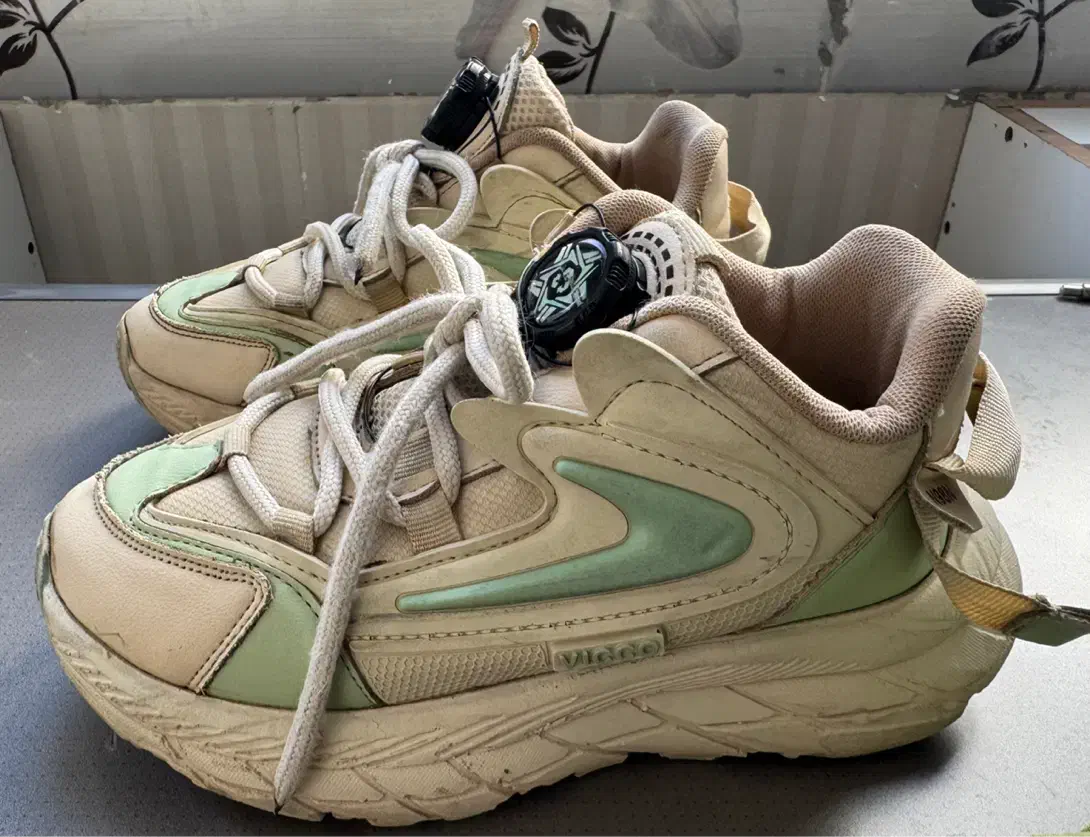 کتونی سایز ۳۳|کفش و لباس بچه|فردیس, فردیس|دیوار