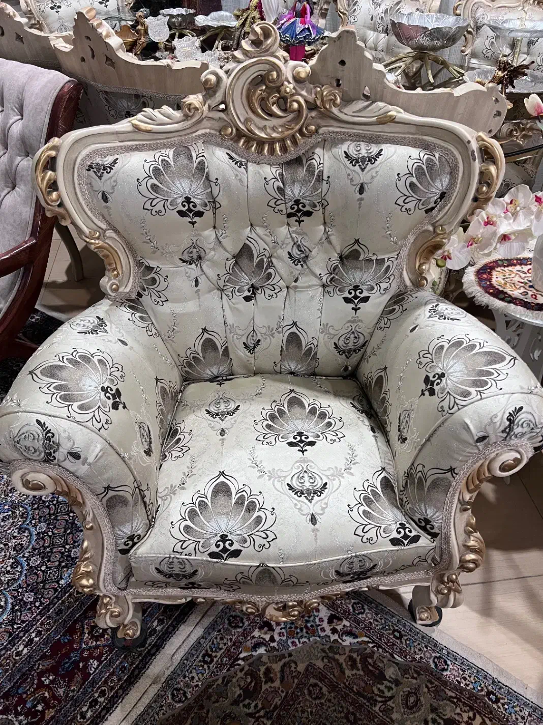 مبل راحتی سلطنتی ۹نفره کار تهران|مبلمان خانگی و میز عسلی|بیرجند, |دیوار