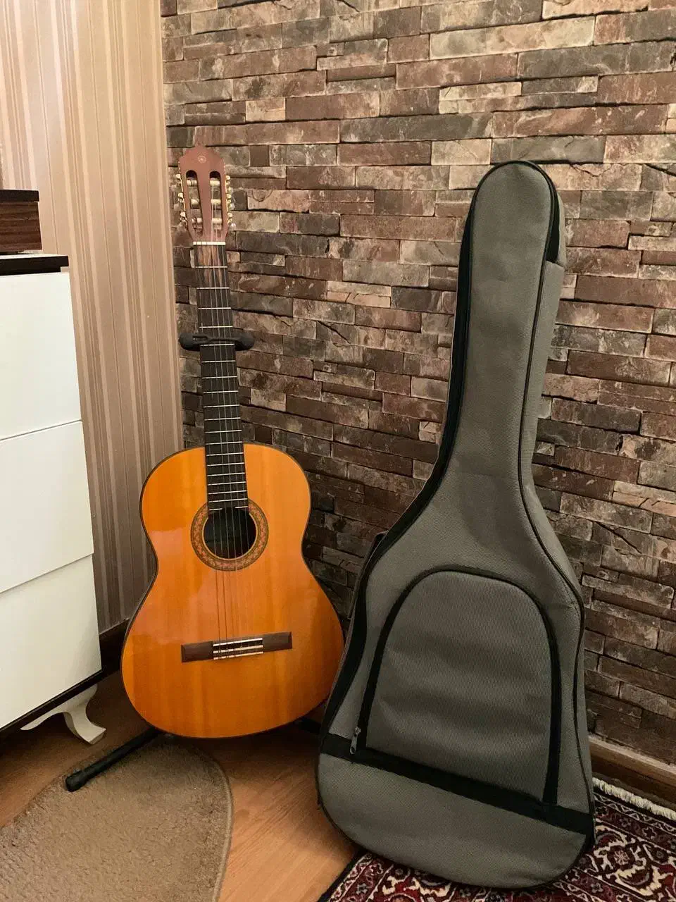 گیتار اصل یاماها C70 سی هفتاد|گیتار، بیس، امپلیفایر|تبریز, |دیوار