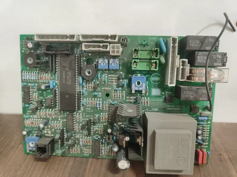 تعمیر تعمیرکار پکیج و آب گرمکن سرویس و اسید شویی|خدمات پیشه و مهارت|مشهد, طلاب|دیوار