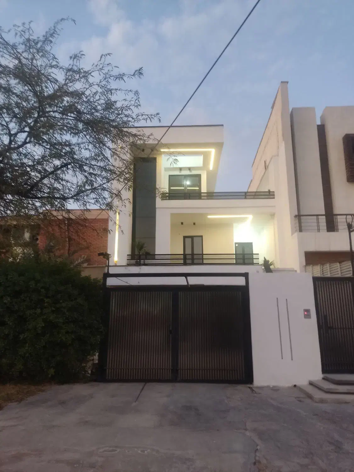 برقکار|خدمات پیشه و مهارت|بندر امام خمینی, |دیوار