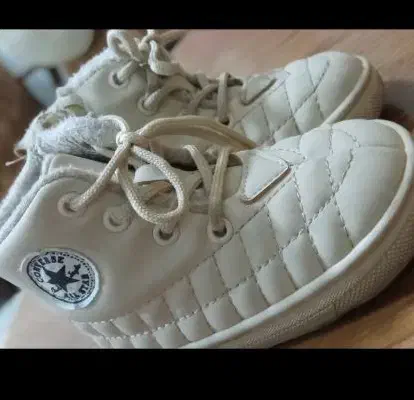 بوت تمیز و نو|کفش و لباس بچه|نیشابور, هفده شهریور|دیوار