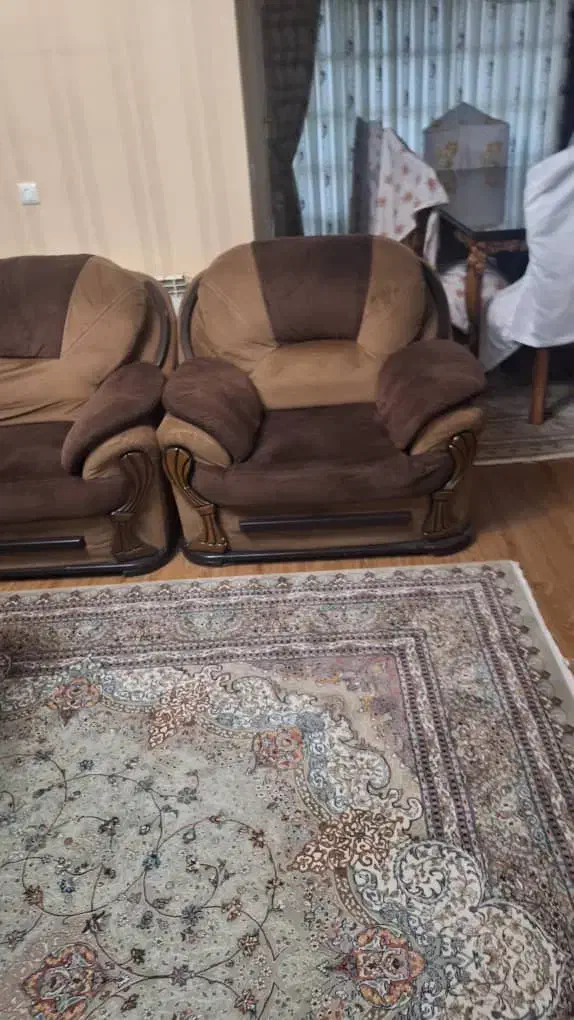 فروش یک دست مبل راحتی ۹ نفره|مبلمان خانگی و میز عسلی|آستارا, |دیوار