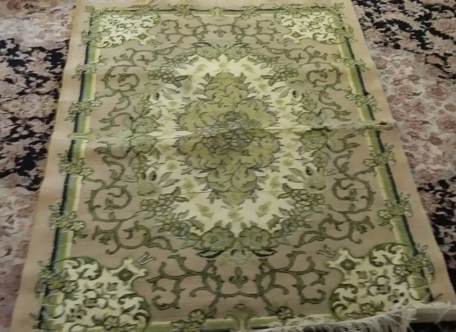 قالیچه ست|گلیم، جاجیم، گبه|گلبهار, شهر جدید گلبهار|دیوار