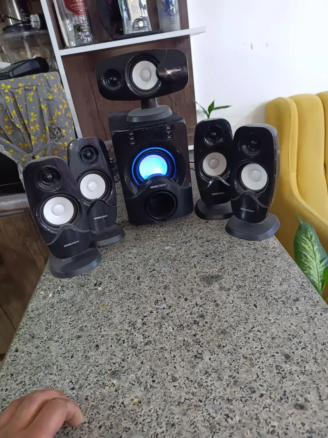 اسپیکر درجه یک بیس دار همراه ساب و۵ عدد باند|سیستم صوتی خانگی|شیراز, سلطان آباد|دیوار