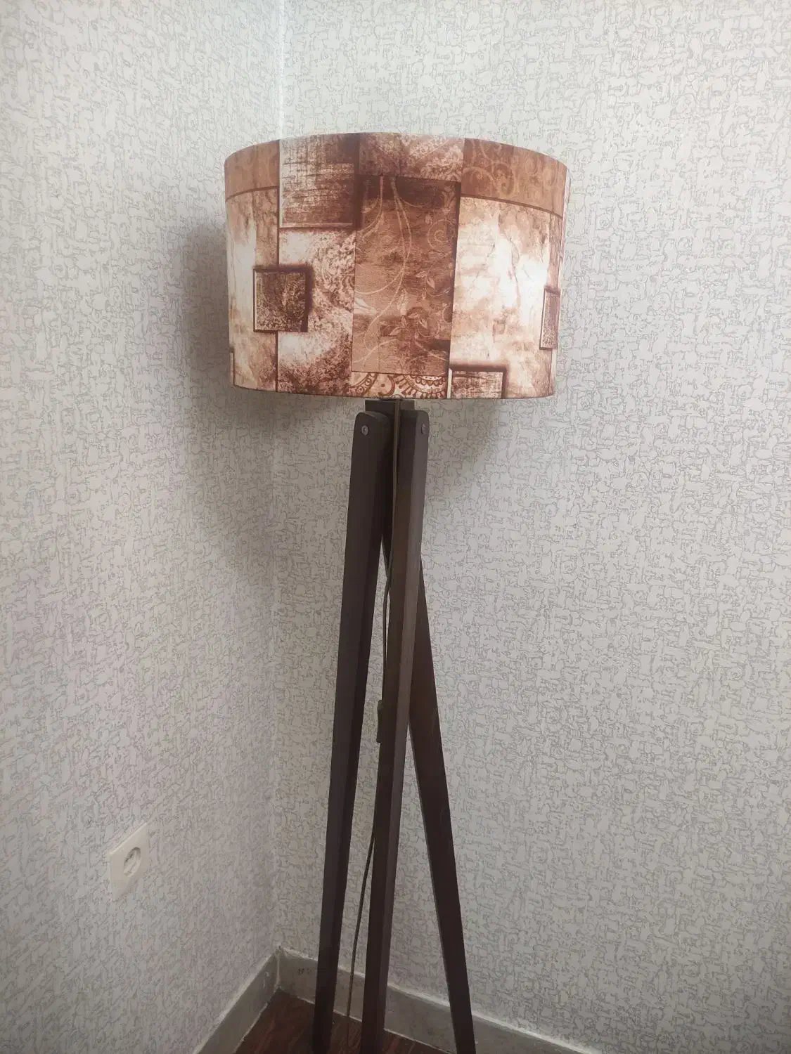 اباژور|چراغ خواب و آباژور|اسلام‌شهر, شهرک واوان|دیوار