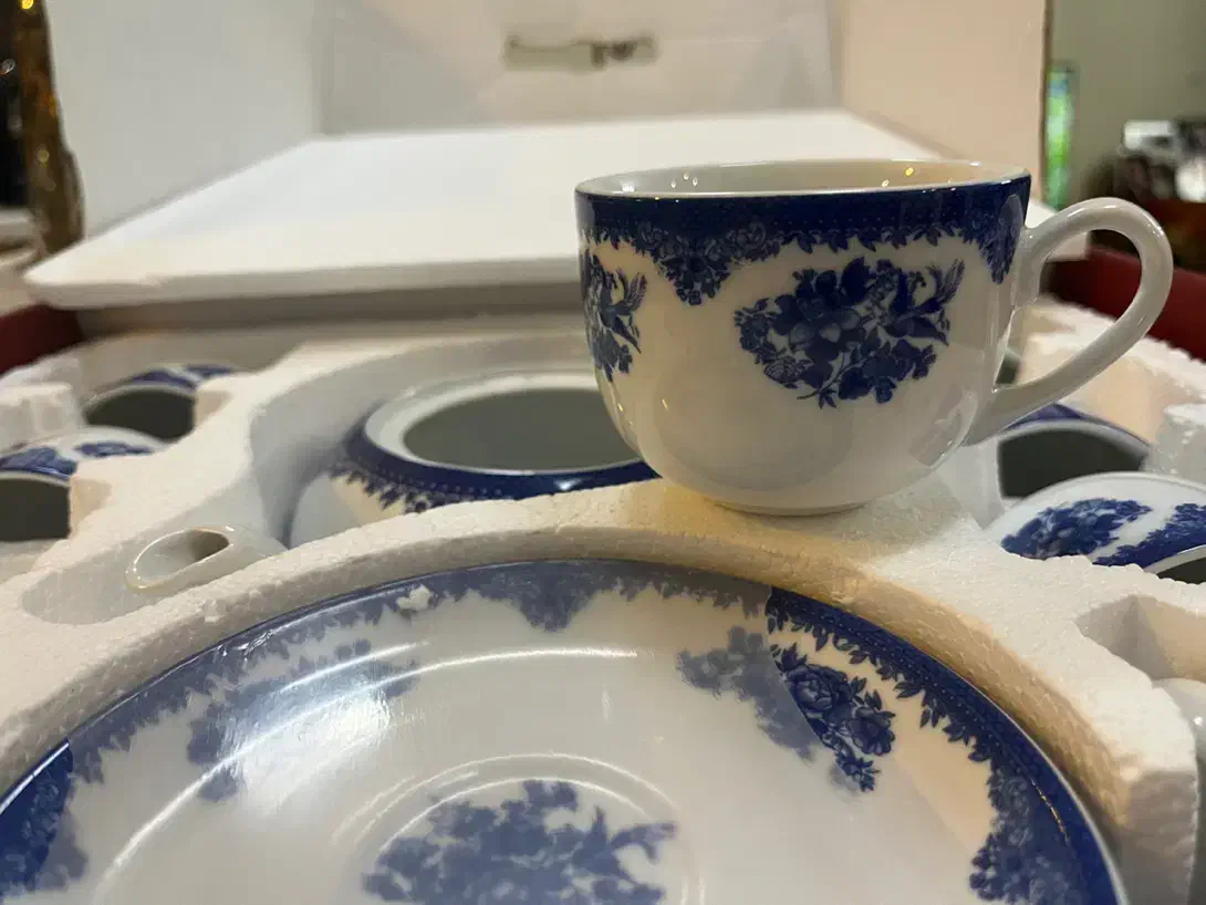 چینی زرین ۱۷پارچه چایخوری|ظروف سرو و پذیرایی|اصفهان, هزارجریب|دیوار