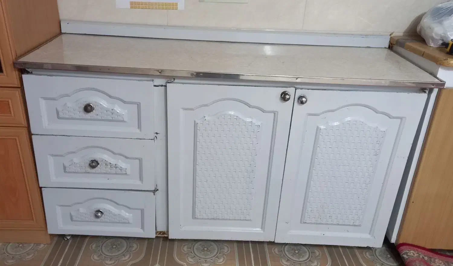 کابینت فلزی|آب‌چکان و نظم‌دهنده ظروف|میانه, |دیوار