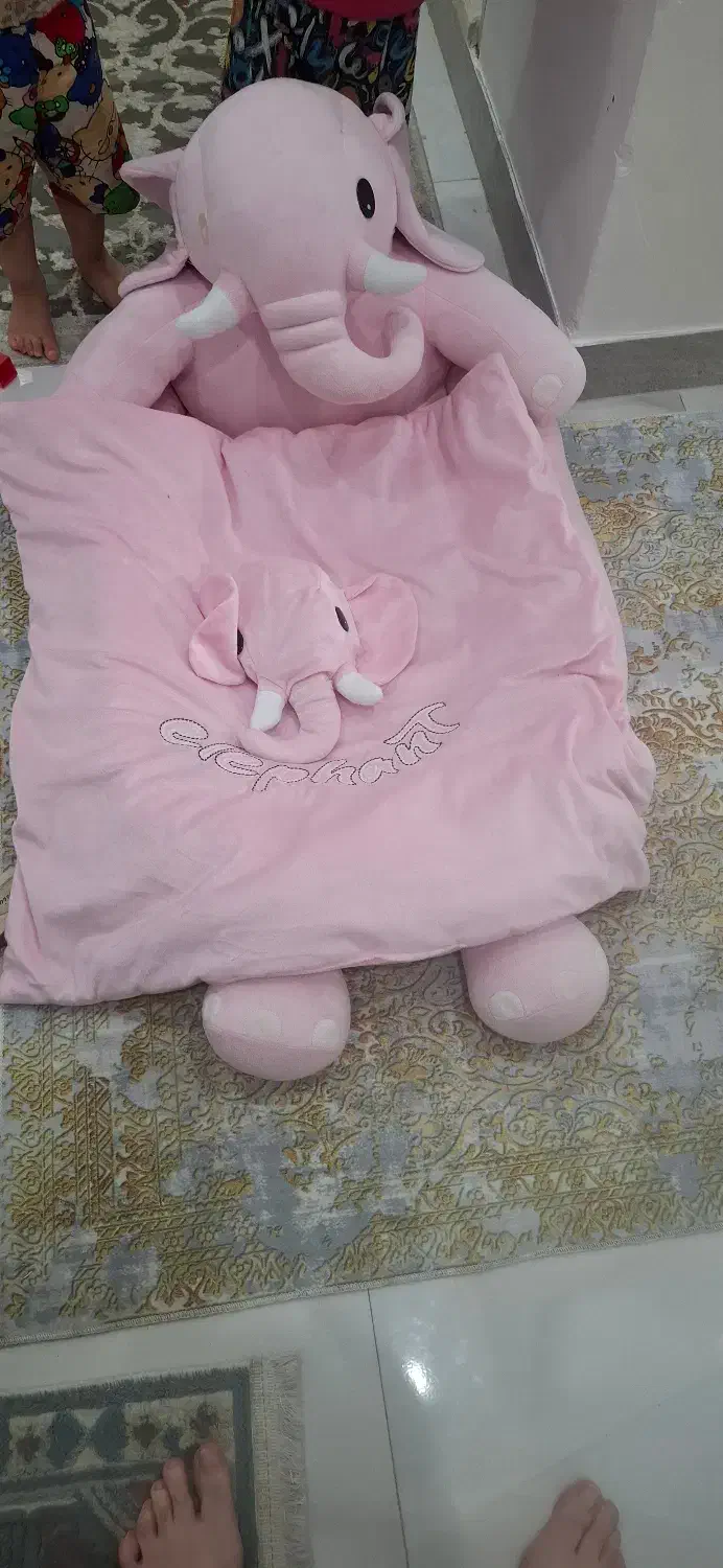 تشک فیل بهمراه پتوی نوزاد|اسباب و اثاث بچه|رشت, شهرک قدس|دیوار