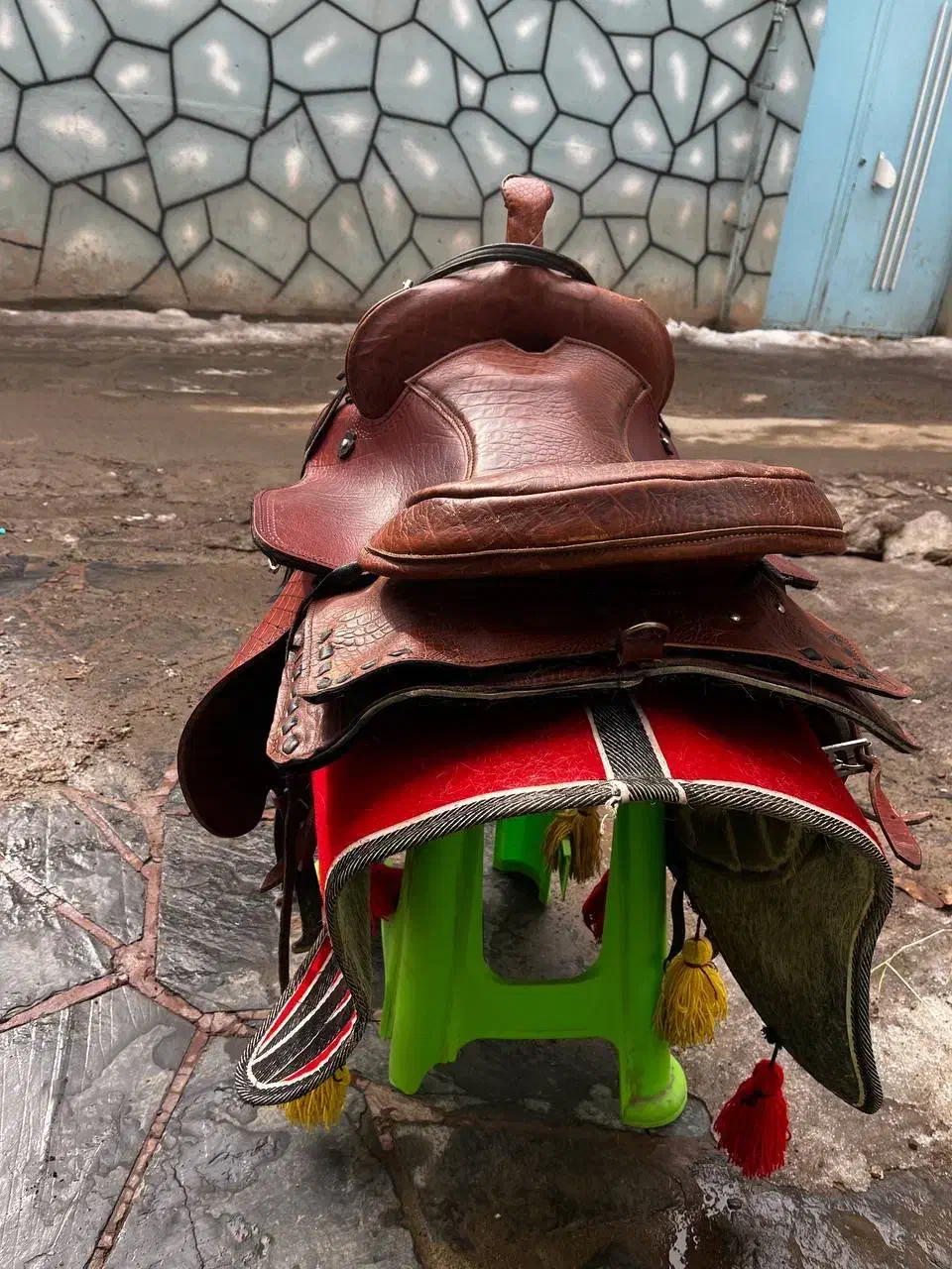 زین اسب|اسب و تجهیزات اسب‌سواری|فشم, |دیوار