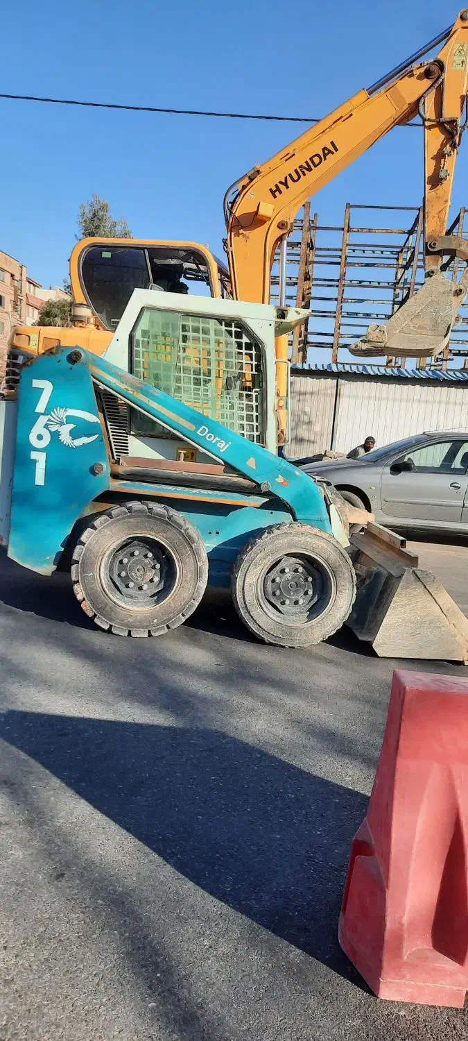 مینی بیل مکانیکی بابکت مینی لودرکمپرسی حمل نخاله|خدمات حمل و نقل|شیراز, نصر|دیوار