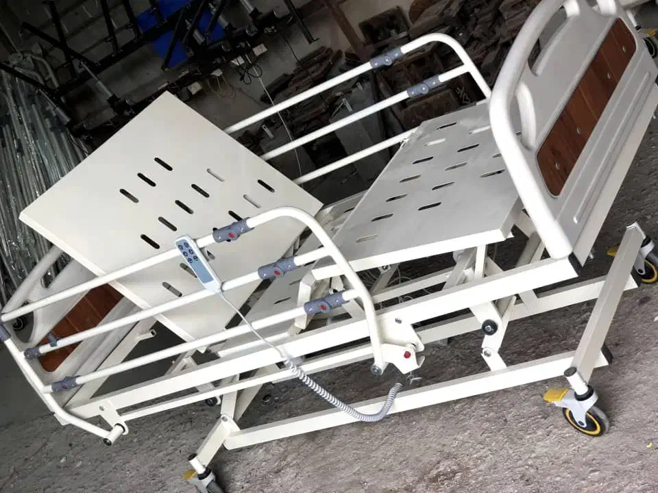 تخت بیمارستانی بیمار|آرایشی، بهداشتی، درمانی|قم, کیوانفر|دیوار