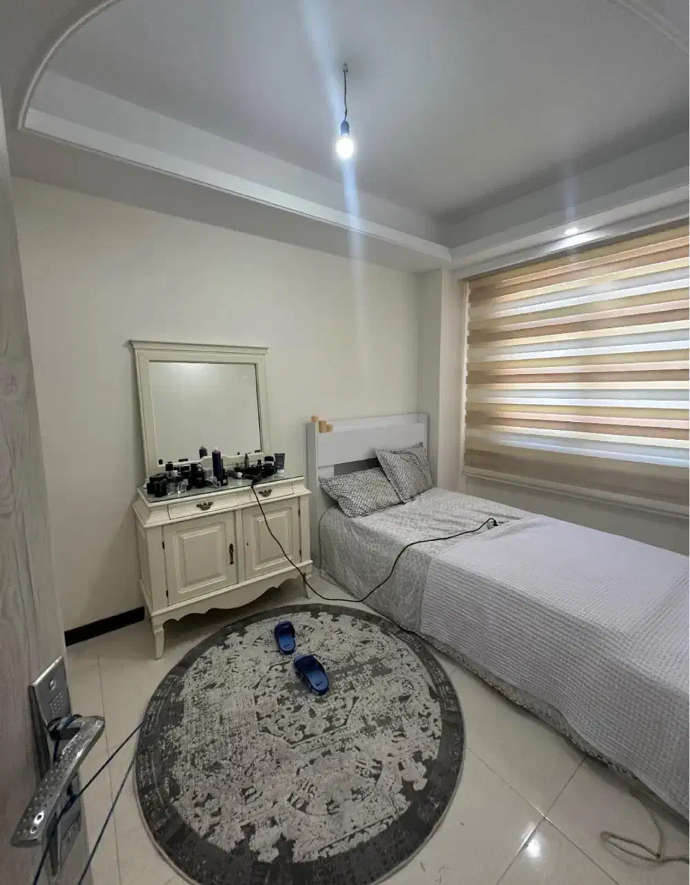 ۹۱ متری سند چند قدمی براصلی خیابان بیستون|فروش آپارتمان|رشت, چمارسرا|دیوار