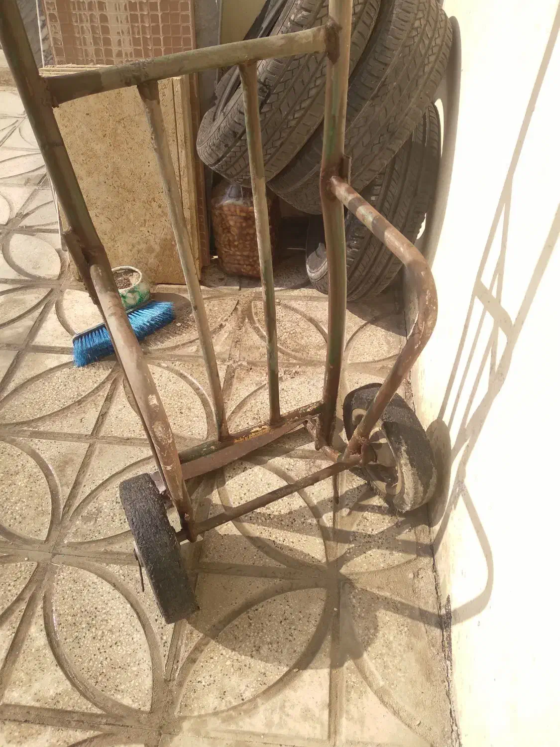 چرخ باری پله بر|ابزارآلات|قرچک, شهرک طلائیه|دیوار