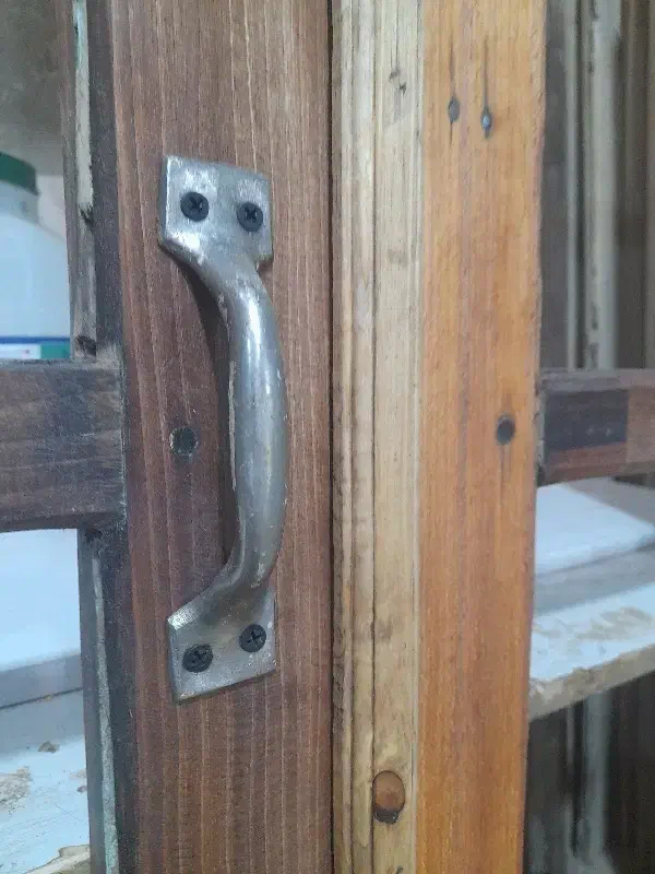 درب سنتی چوبی قدیمی|کلکسیون اشیاء عتیقه|یزد, |دیوار