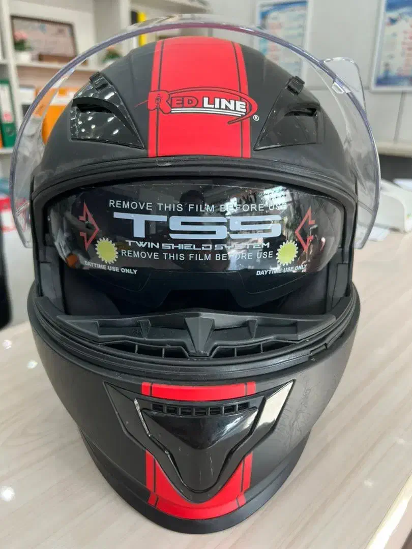 کلاه کاسکت ردلاین|قطعات یدکی و لوازم جانبی|شیراز, چوگیاه‎|دیوار