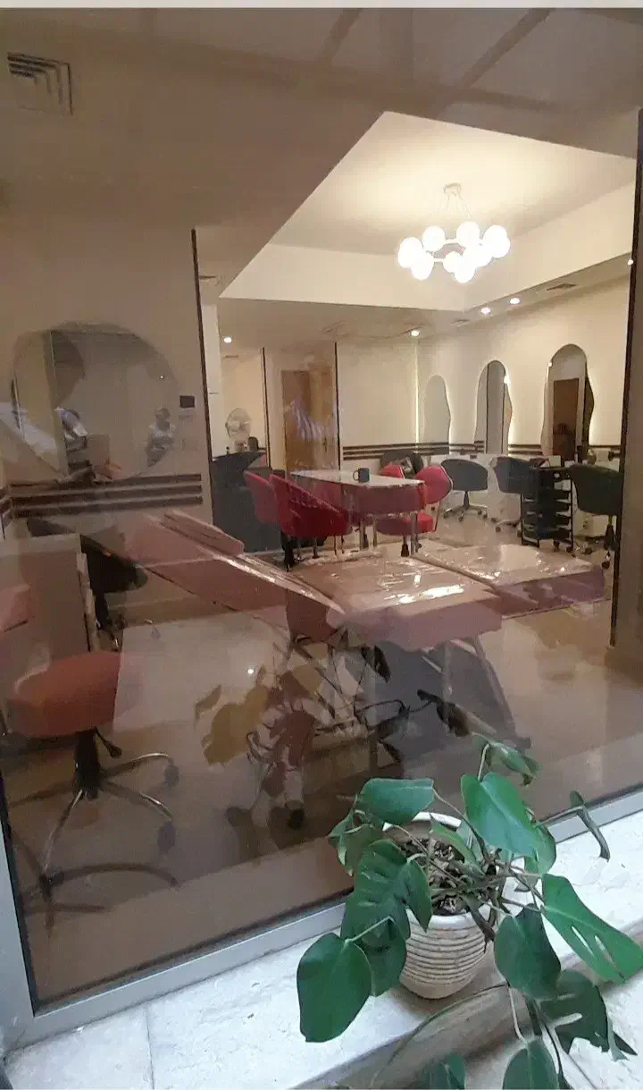 نیروی درصدی در تمام لاینها|استخدام درمانی، زیبایی، بهداشتی|تهران, قبا|دیوار